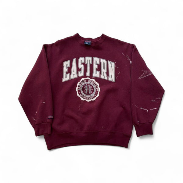 Vintage Y2K Jansport Eastern Kentucky University Print With White Text And Emblem, Distressed Look With Paint Splatter Effect Sweatshirt Maroon Size Large