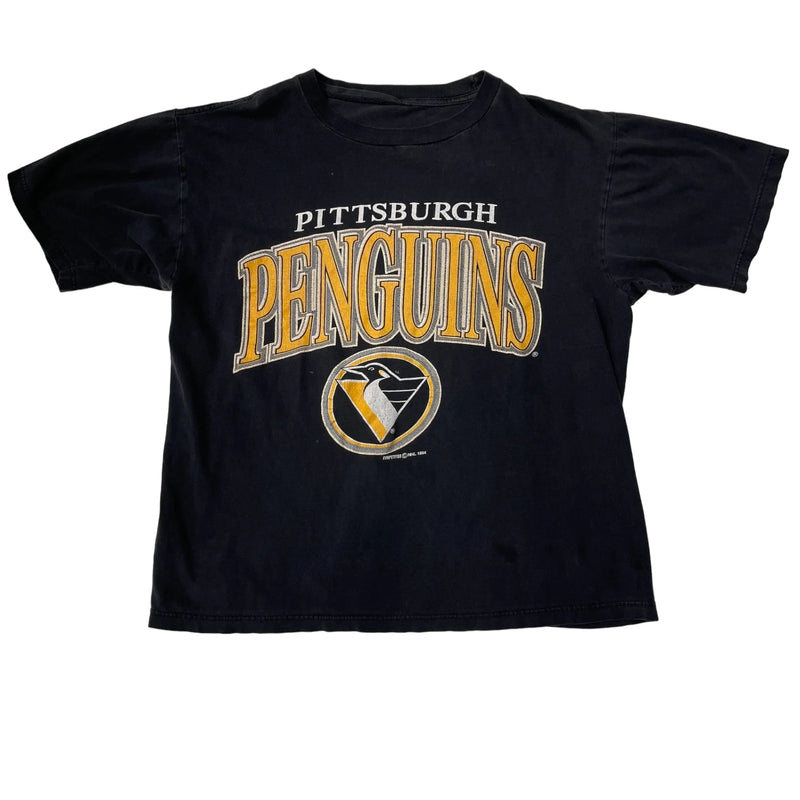 Vintage Black T-shirt With 'Pittsburgh Penguins' Logo And Penguin Emblem In Yellow And White, 1994 Copyright. T-Shirt Black Size