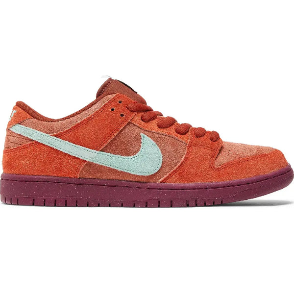 Nike Dunk Low SB "Mystic Red"