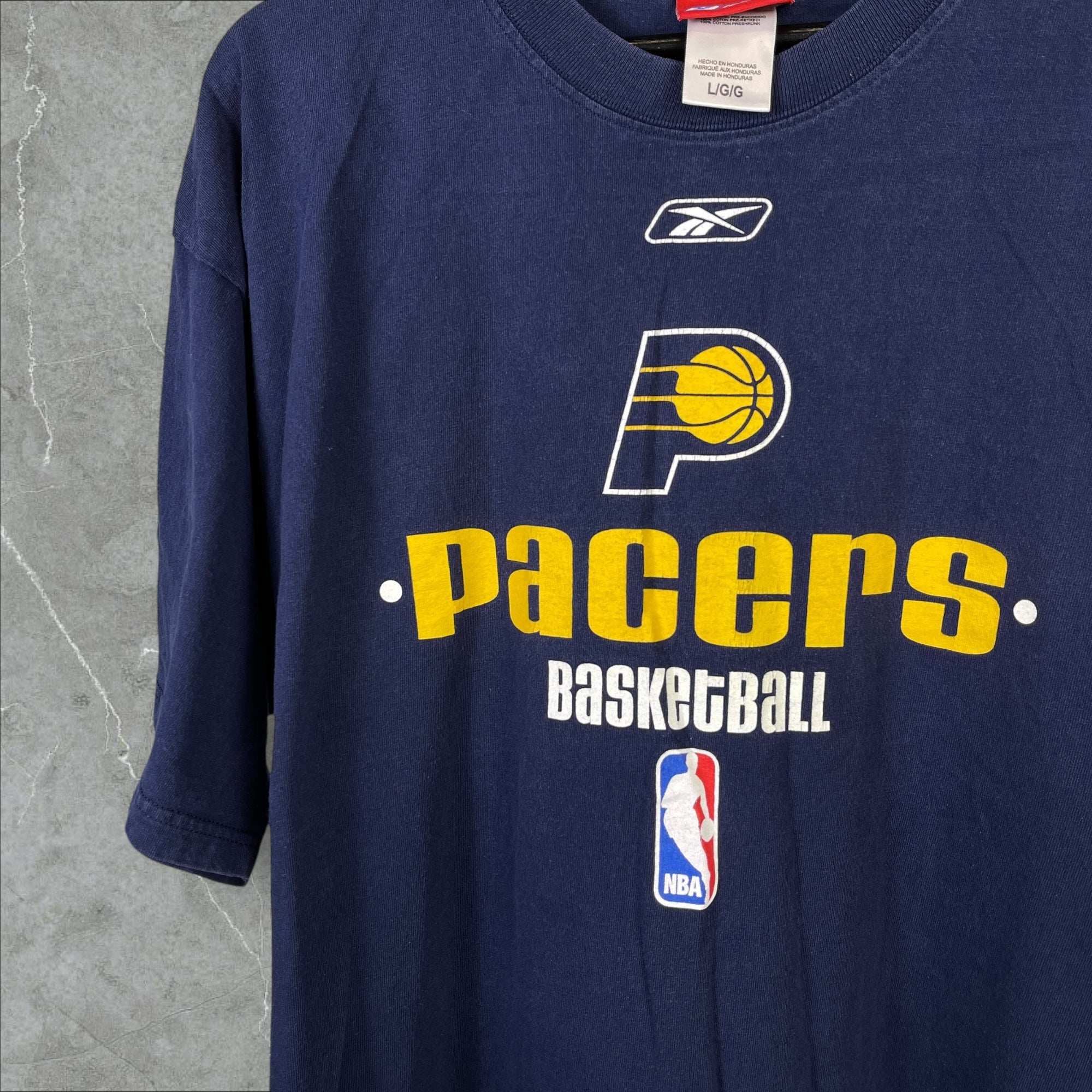 Vintage 2000's NBA Reebok Indiana Pacers Navy T-Shirt Size Large