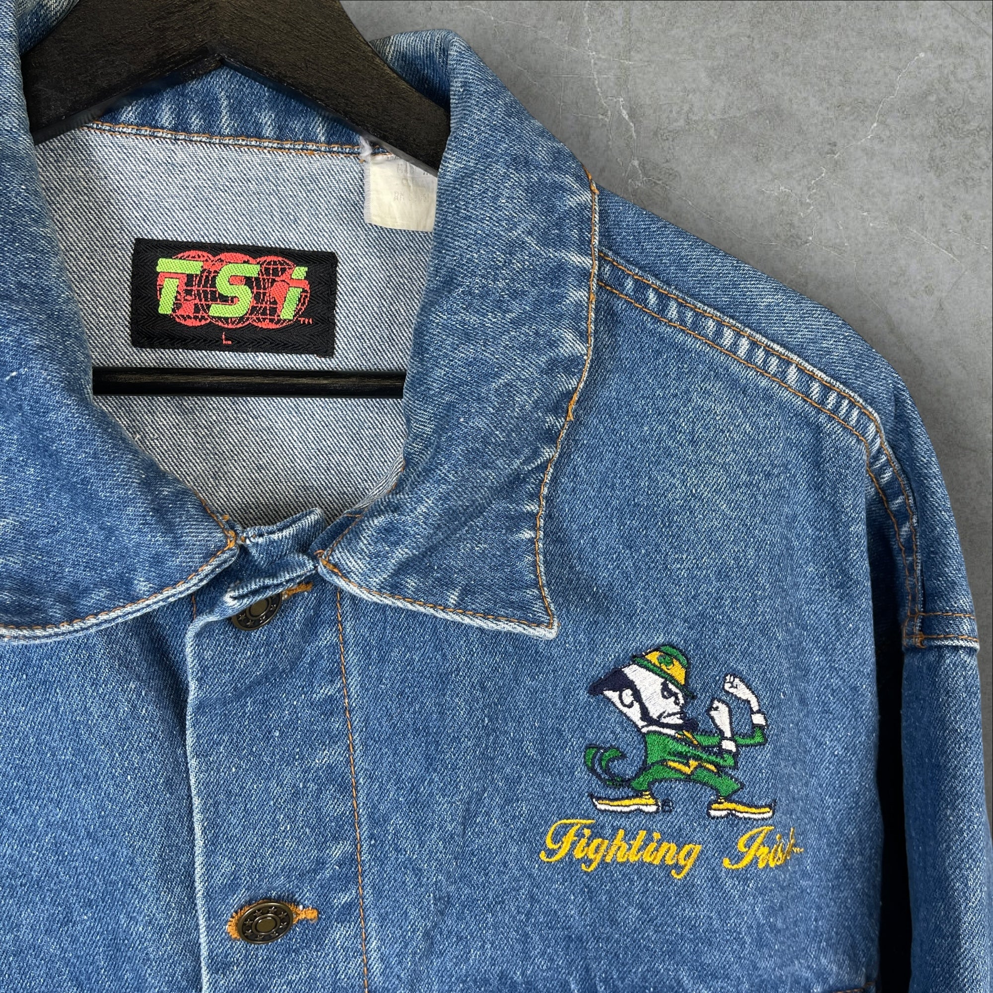 Vintage 90s NCAA Notre Dame Fighting Irish TSI Blue Denim Jacket Size Large