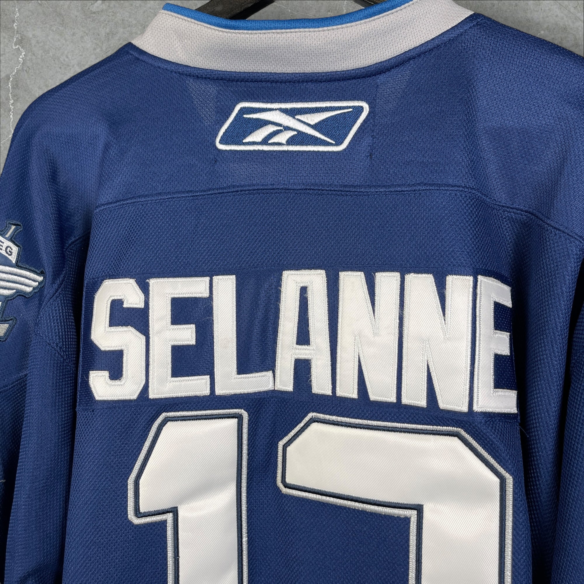 NHL Reebok Winnipeg Jets Teemu Selanne #13 CCM Jersey Blue Size Large