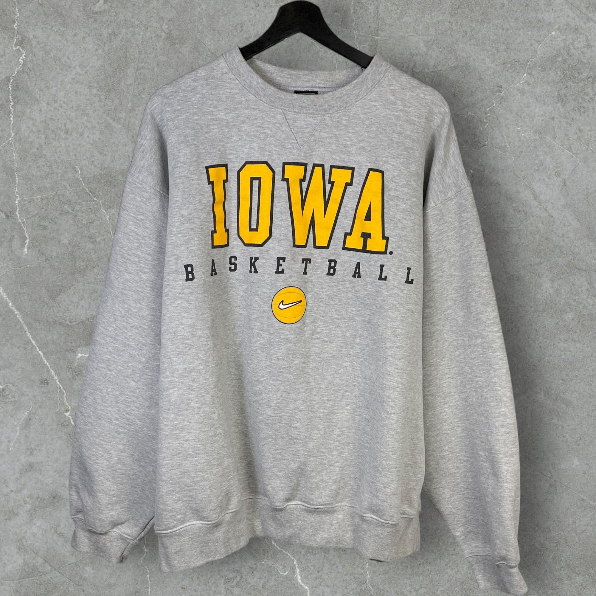 Vintage Y2K NCAA Nike Iowa Basketball Sweater Gray Size Extra Extra Large