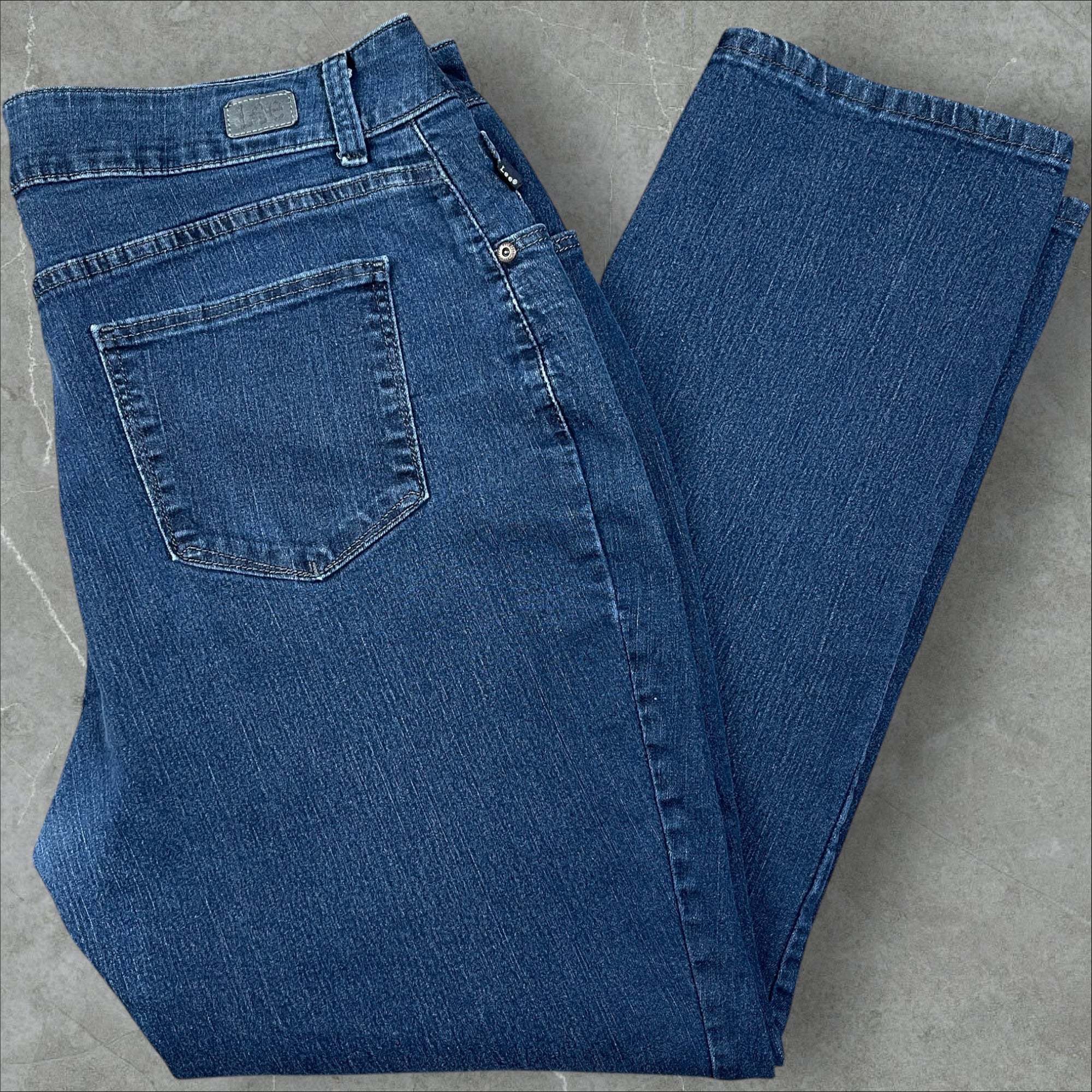 Vintage Lee Relaxed Fit Straight Leg High Rise Denim Blue Pants Size 16W Medium