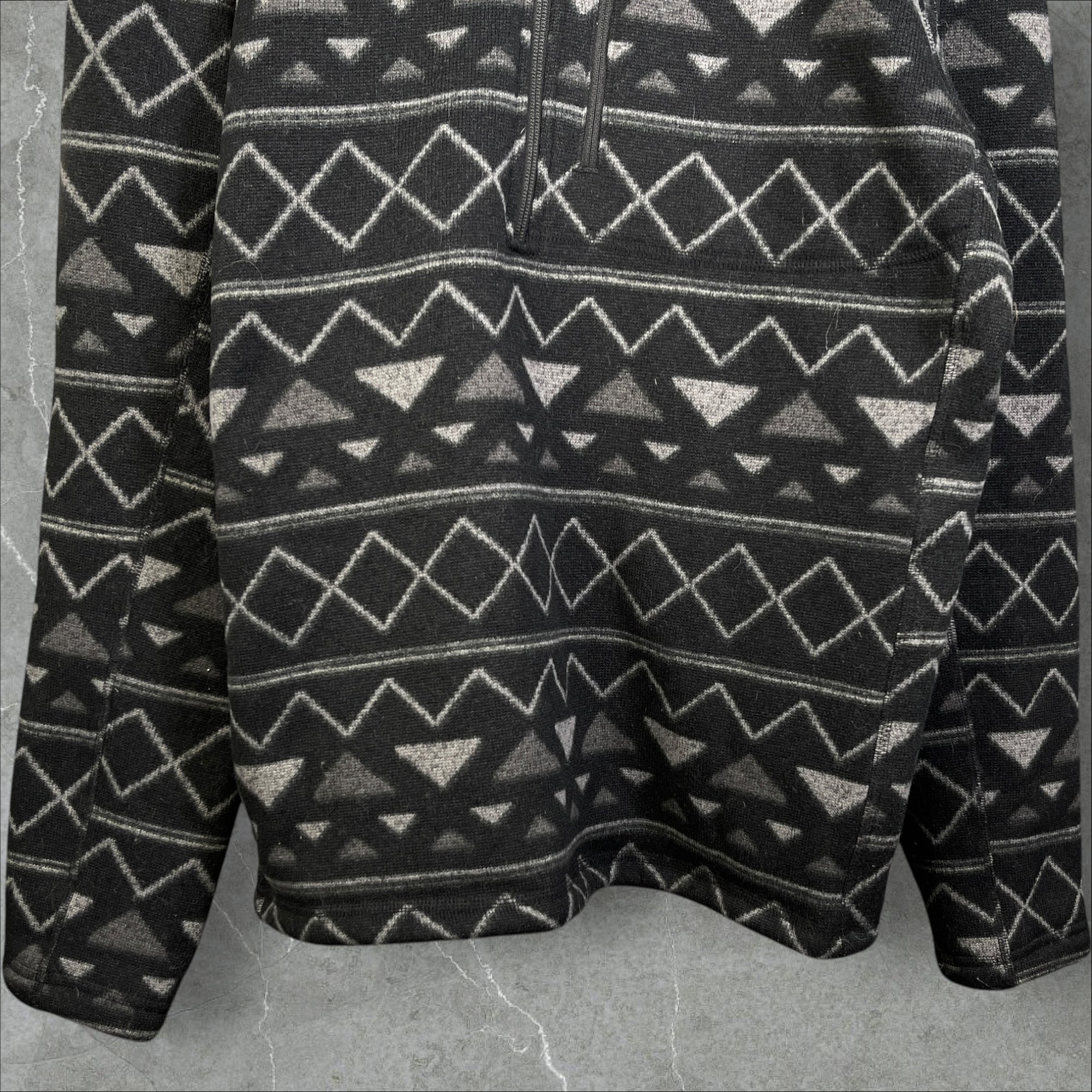 Vintage The North Face Novelty Gordon Lyon 1/4 Zip Fleece Sweater Black Aztec Design Size XL