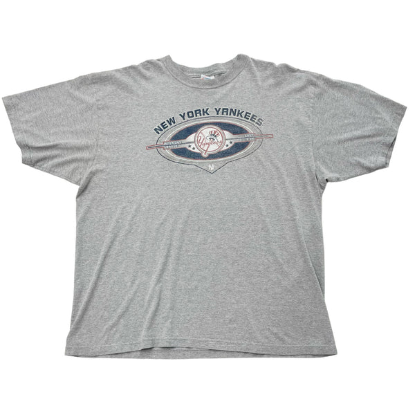 Vintage Majestic MLB New York Yankees Spellout Grey T-Shirt